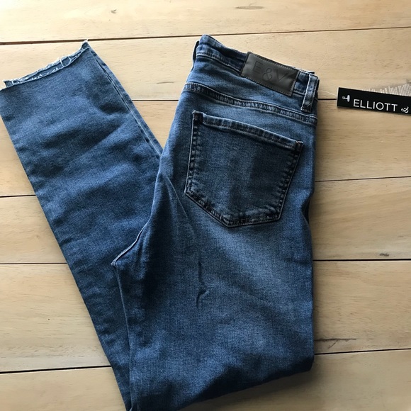 Elliott & Vine NWT! skinny Jeans w/ Floral Print - Picture 1 of 8